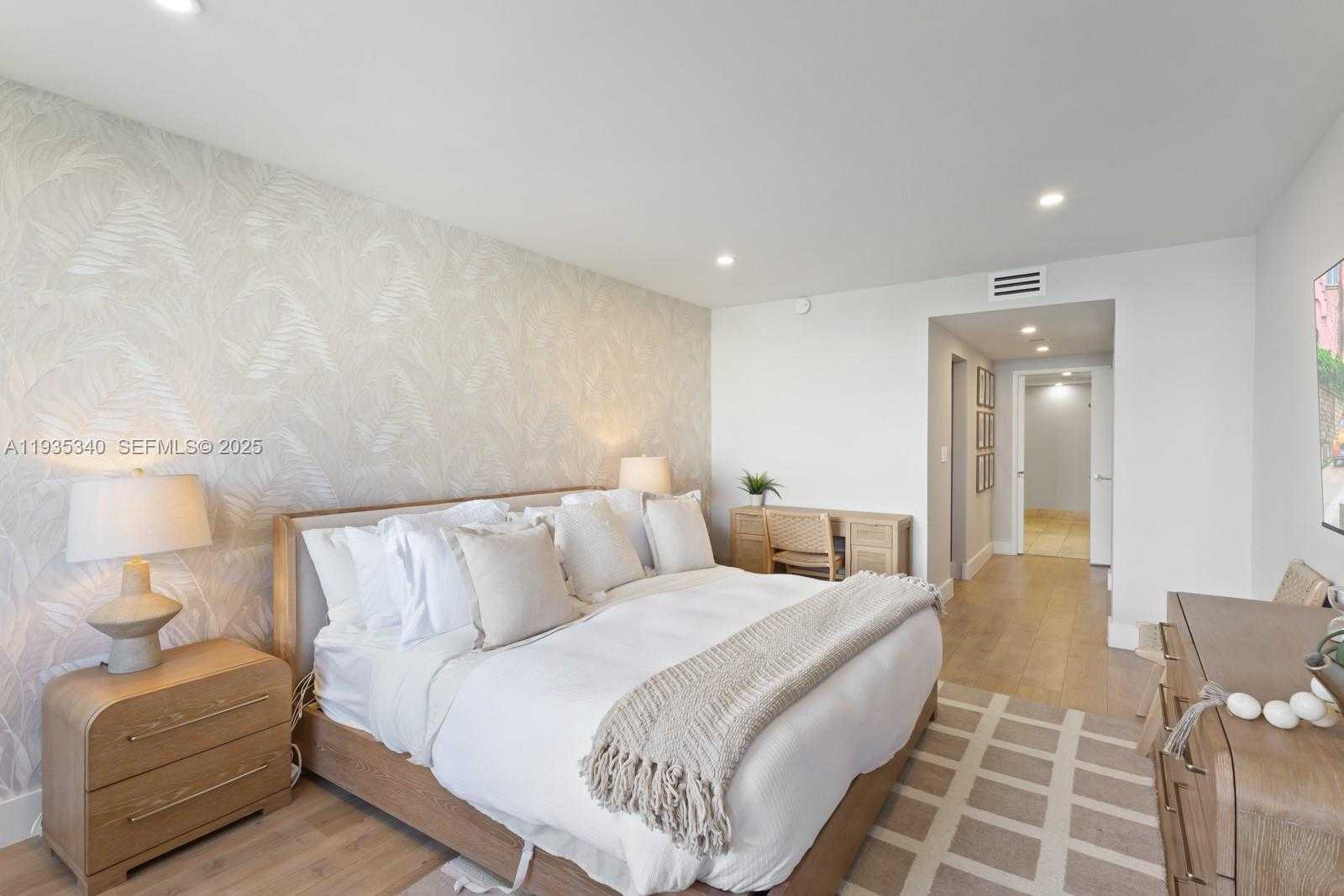 Small Image of 141 CRANDON BLVD #446, Key Biscayne Number 12