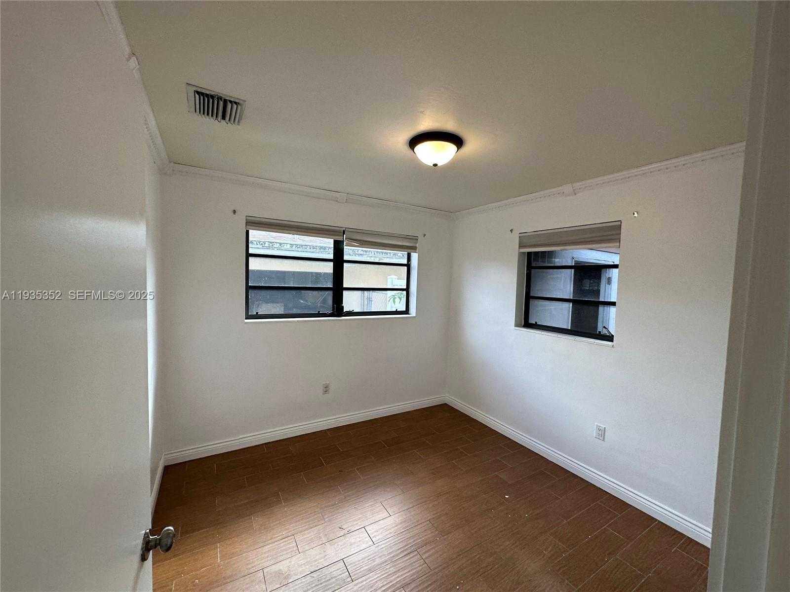 Small Image of 7880 NORTH WEST 11TH ST, Pembroke Pines Number 5