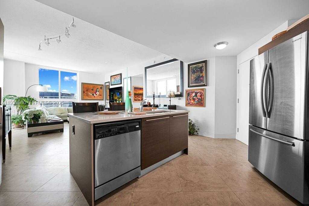 Small Image of 1900 NORTH BAYSHORE DR #5103, Miami Number 15
