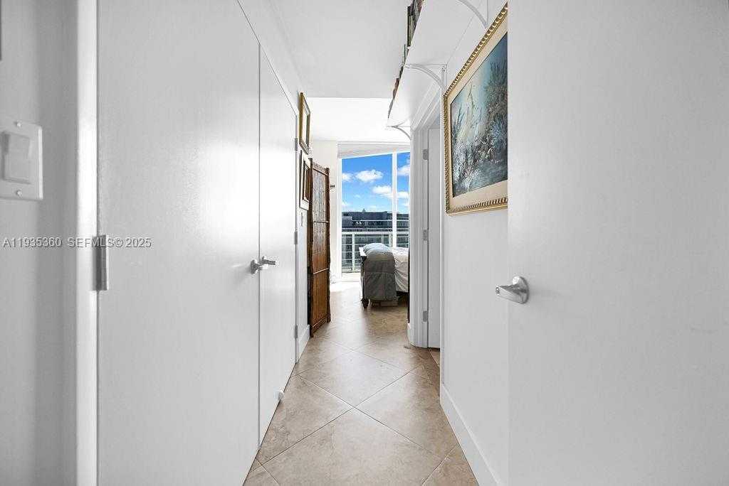 Small Image of 1900 NORTH BAYSHORE DR #5103, Miami Number 18