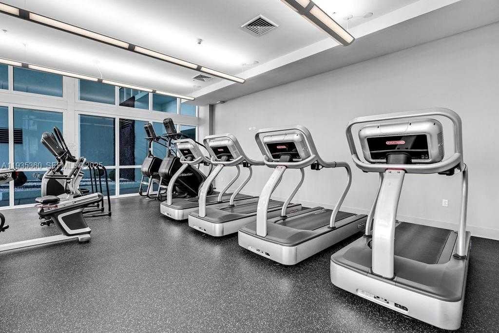 Small Image of 1900 NORTH BAYSHORE DR #5103, Miami Number 46