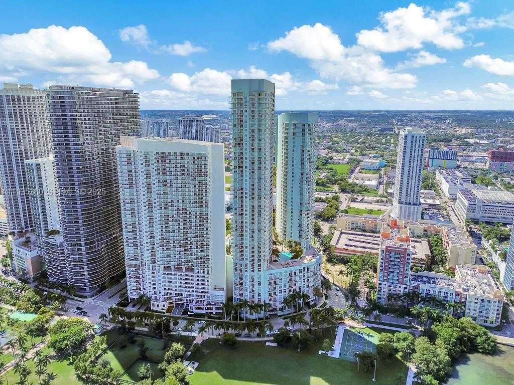 Small Image of 1900 NORTH BAYSHORE DR #5103, Miami Number 56