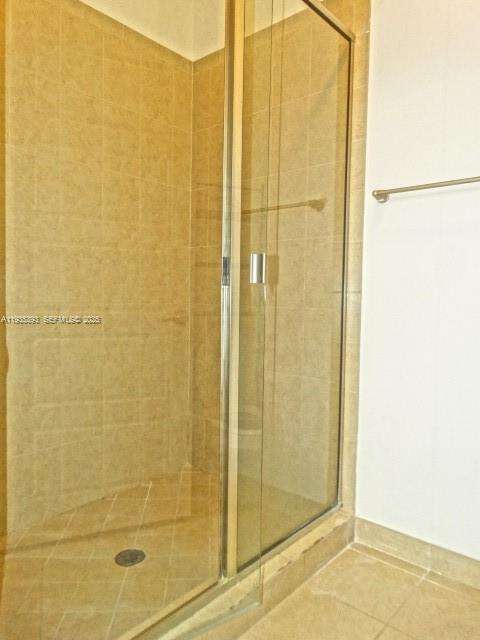 Small Image of 754 NORTH EAST 191ST TER, Miami Number 22