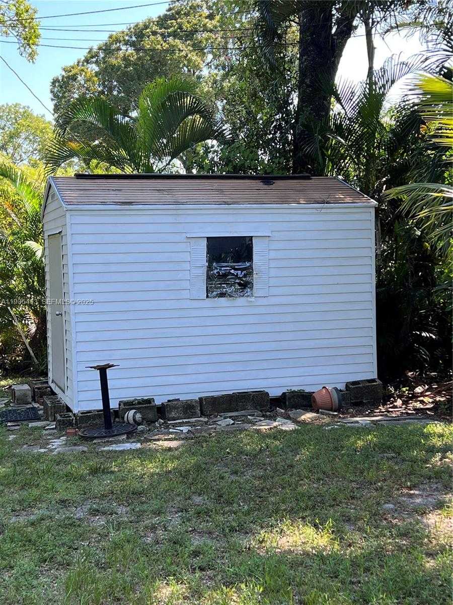 Small Image of 606 SOUTH WEST 11TH ST, Fort Lauderdale Number 14