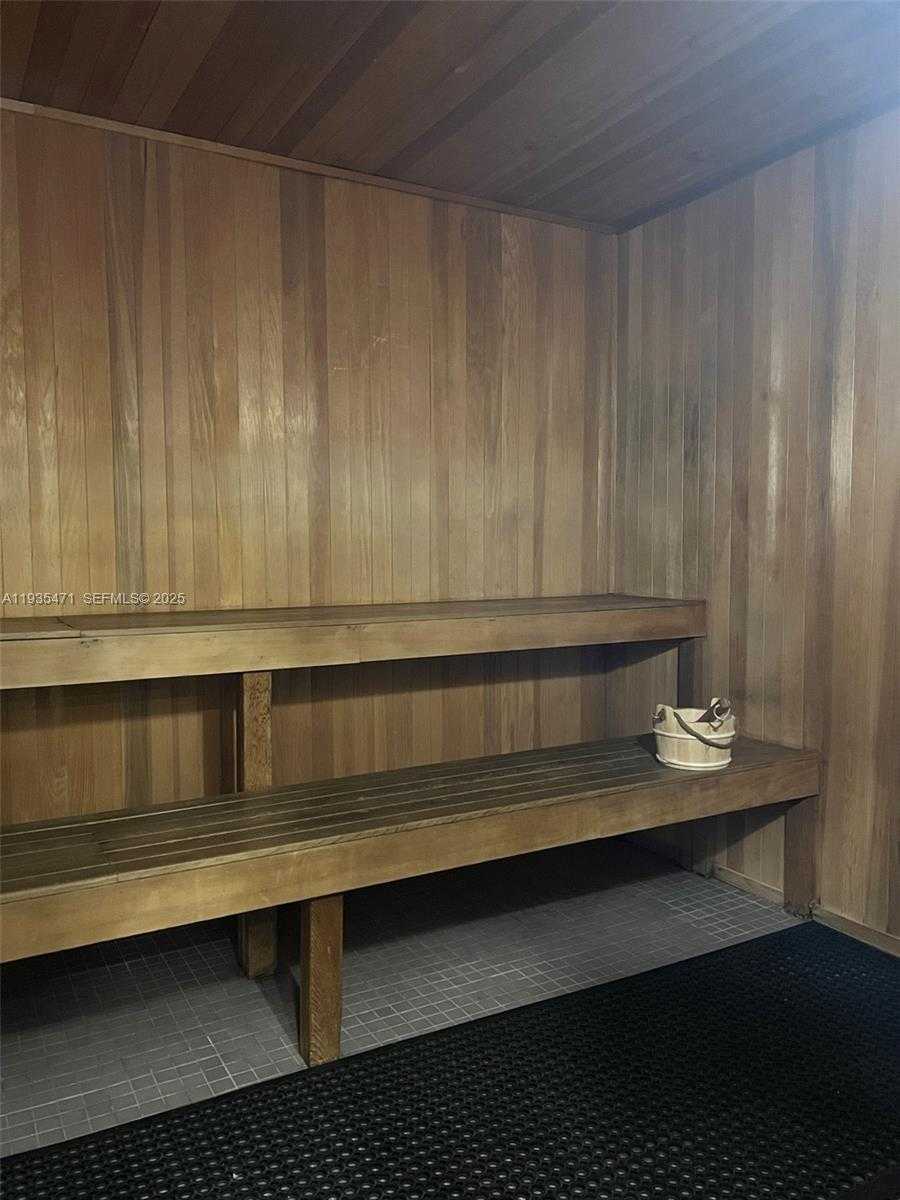 Small Image of 1900 NORTH BAYSHORE DR #2117, Miami Number 10