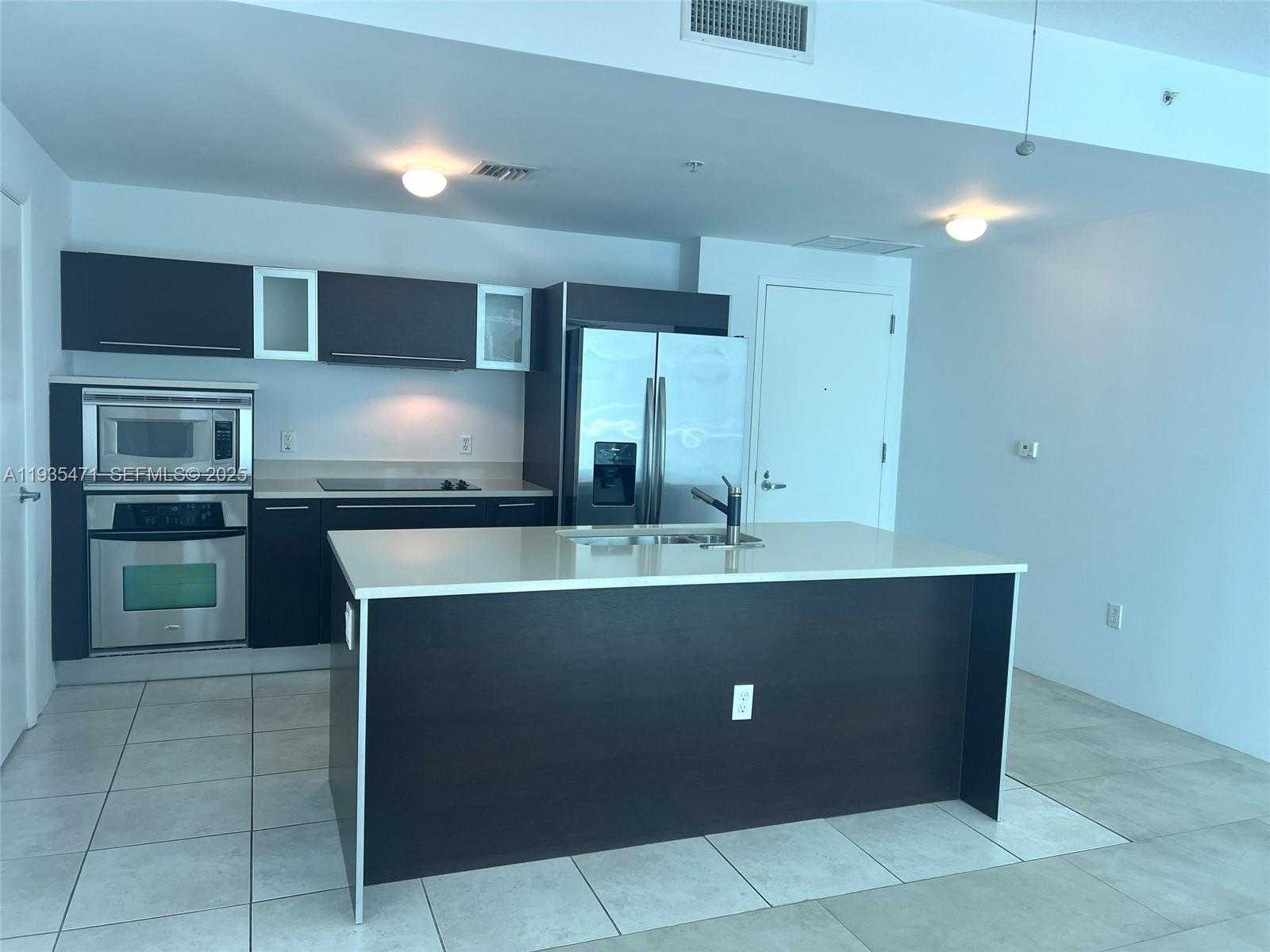 Small Image of 1900 NORTH BAYSHORE DR #2117, Miami Number 17