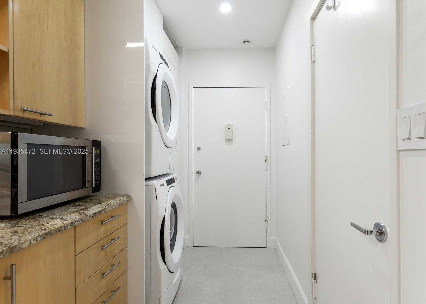 Small Image of 1111 CRANDON BLVD #B101, Key Biscayne Number 10