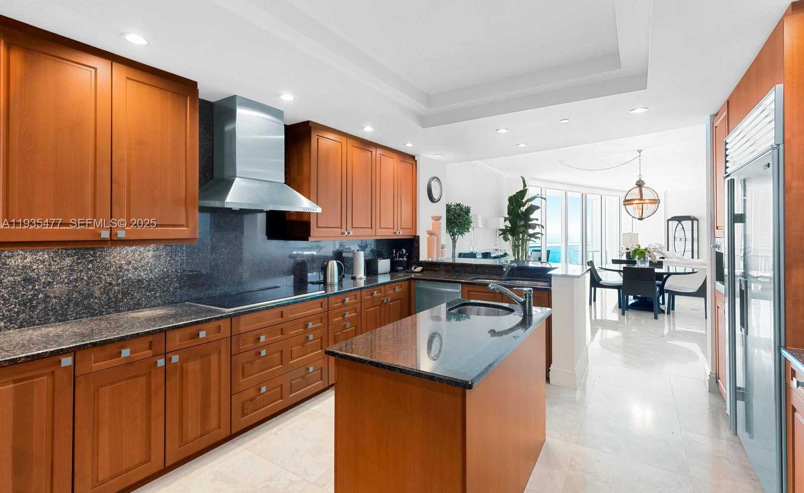 Small Image of 10295 COLLINS AVE #803, Bal Harbour Number 6