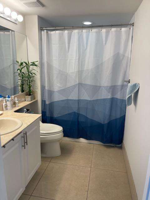 Small Image of 1155 BRICKELL BAY DR #1605, Miami Number 4