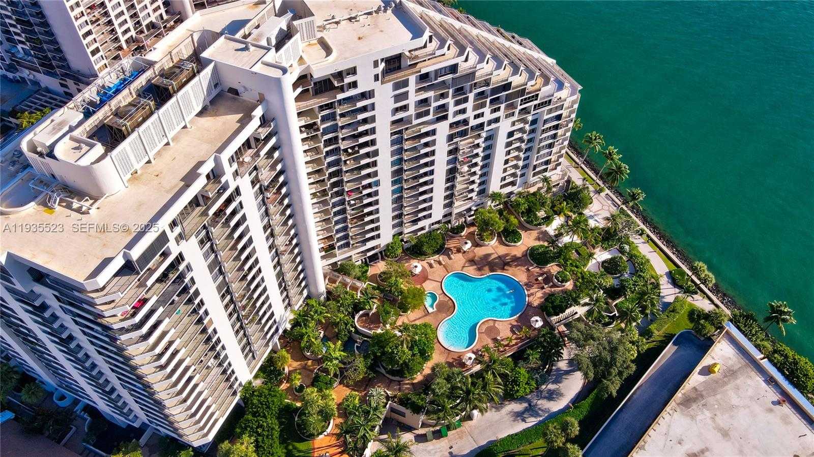 Small Image of 520 BRICKELL KEY DR #A604, Miami Number 21