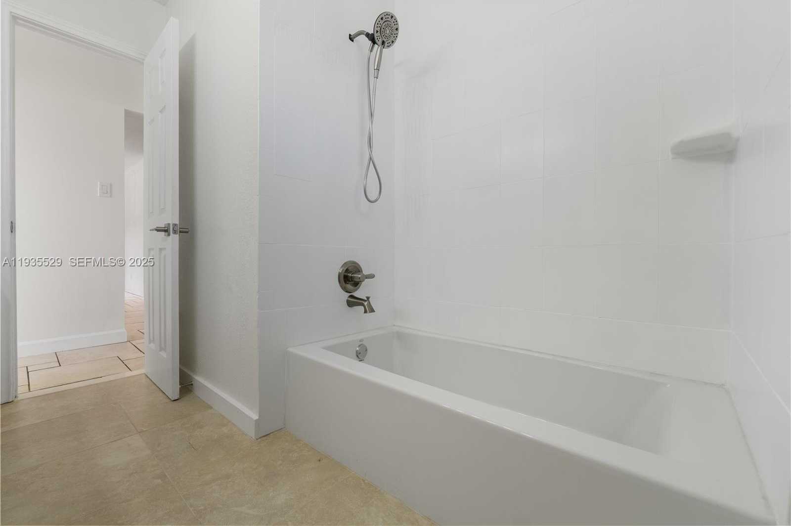 Small Image of 232 SOUTH EAST 6TH ST, Dania Beach Number 17