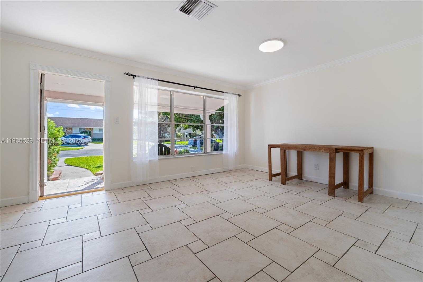 Small Image of 232 SOUTH EAST 6TH ST, Dania Beach Number 3