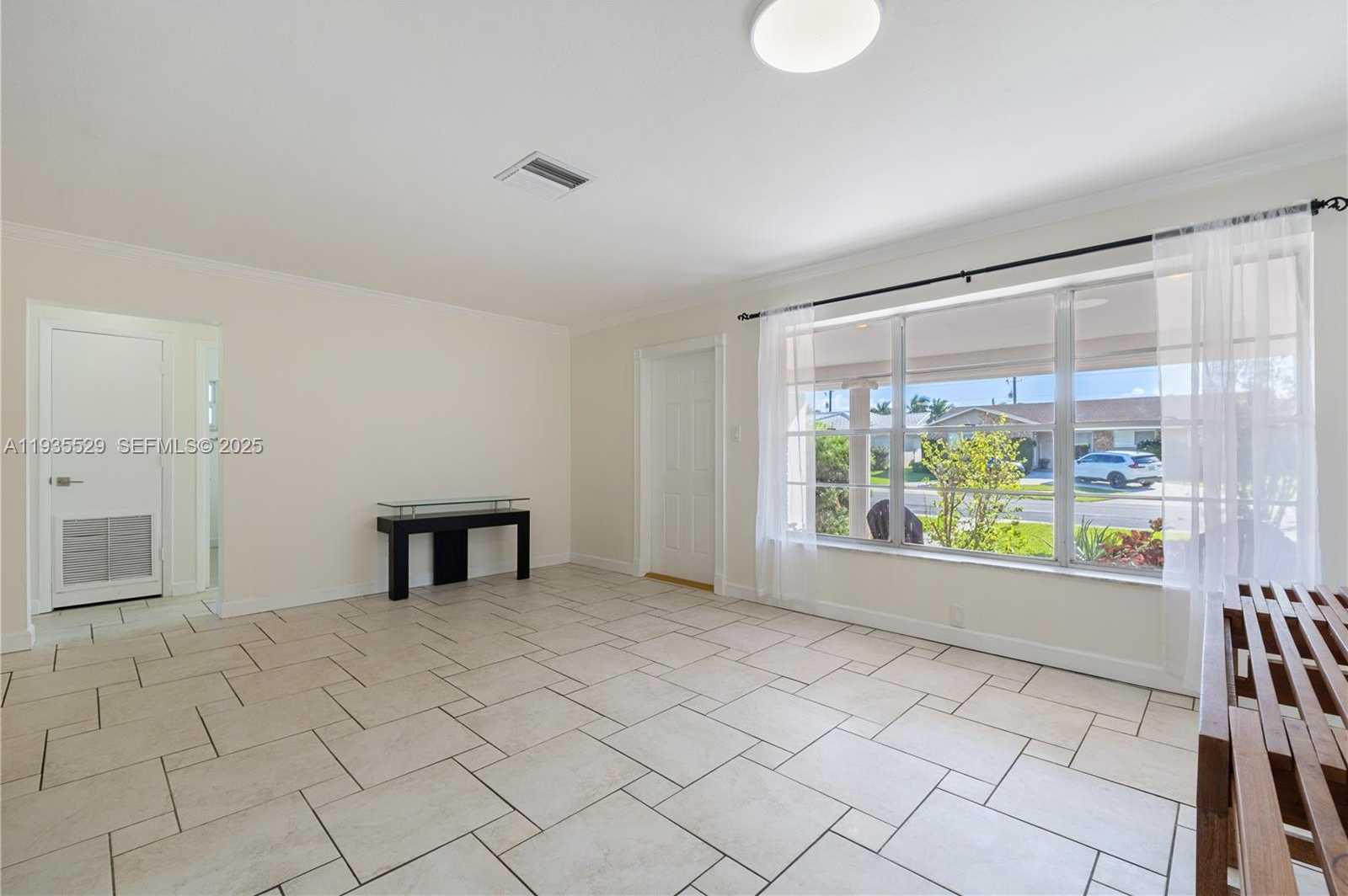 Small Image of 232 SOUTH EAST 6TH ST, Dania Beach Number 4