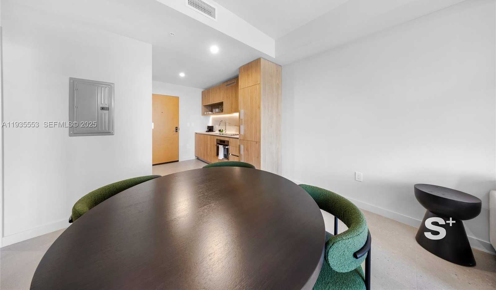 Small Image of 11 6TH ST #1910, Miami Number 11