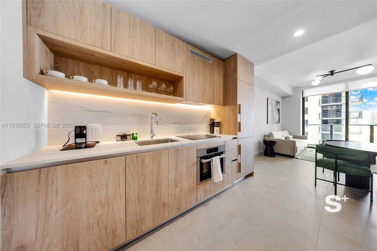 Small Image of 11 6TH ST #1910, Miami Number 5