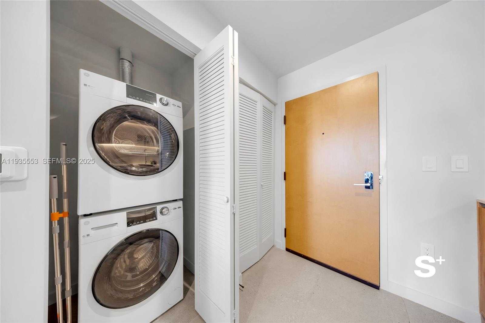 Small Image of 11 6TH ST #1910, Miami Number 7