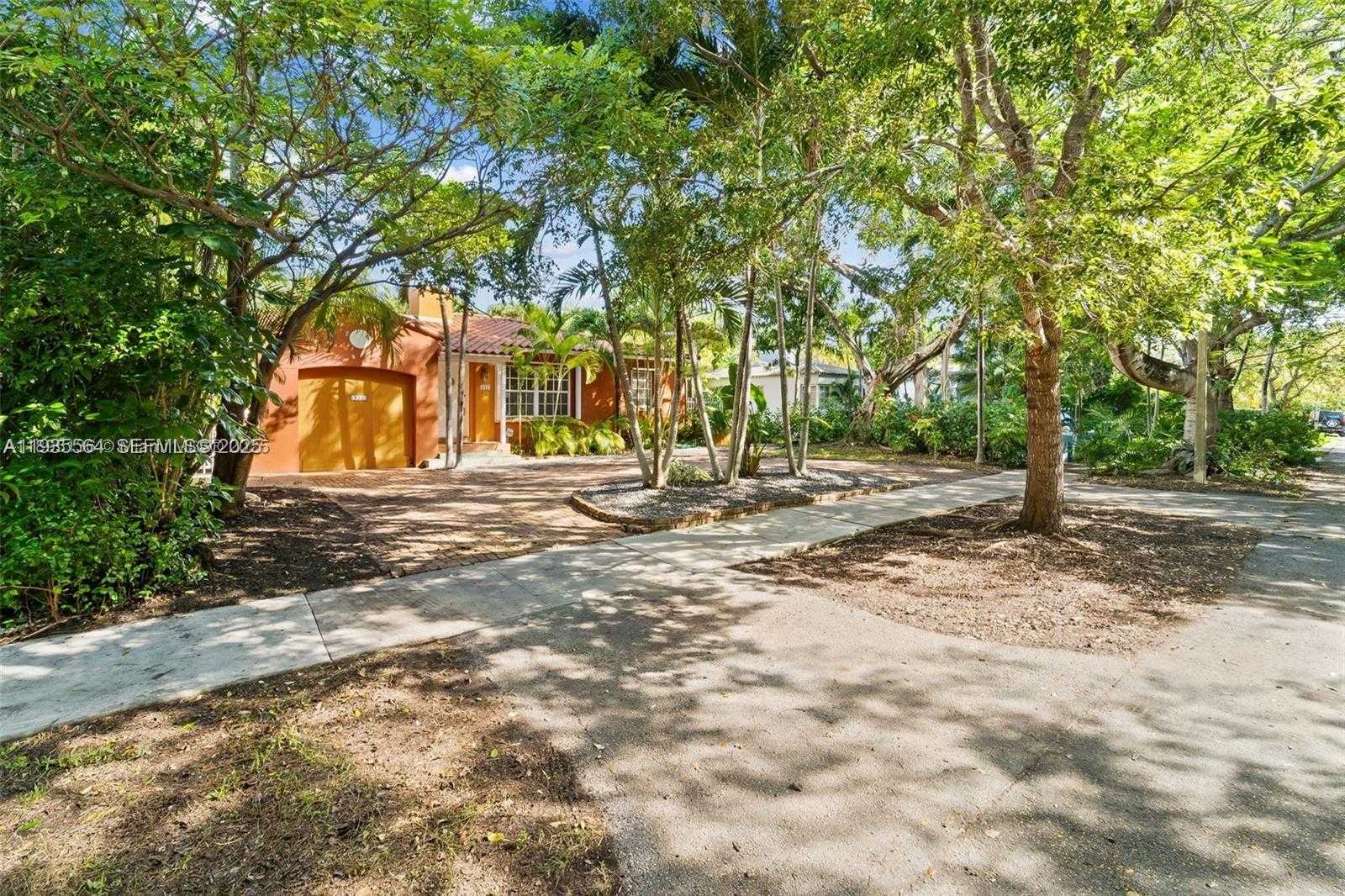 Small Image of 911 NORTH EAST 72ND TER, Miami Number 16