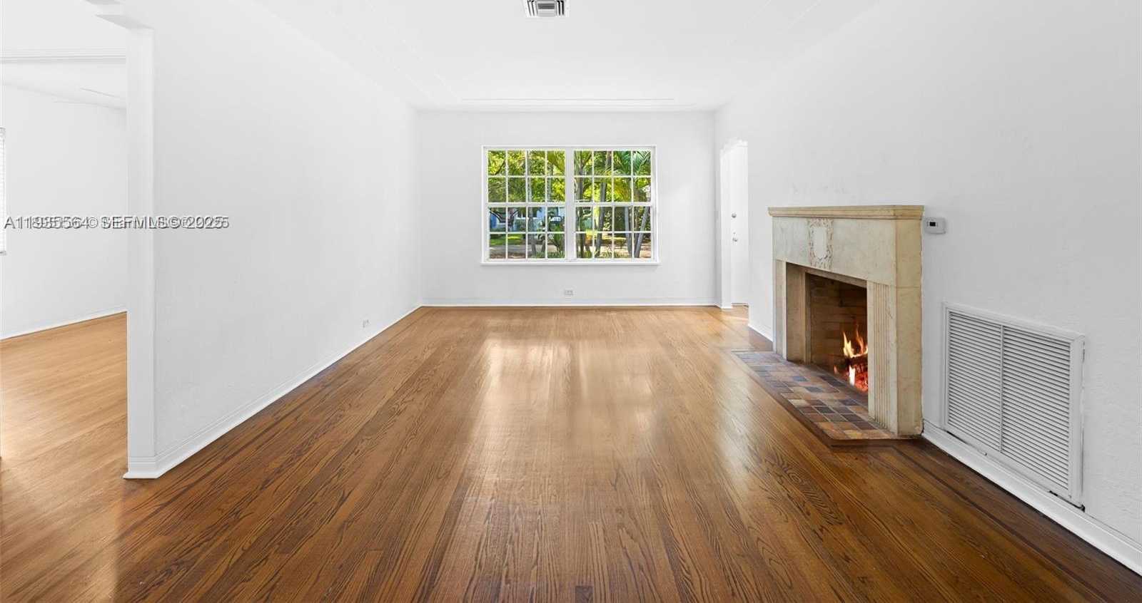 Small Image of 911 NORTH EAST 72ND TER, Miami Number 8