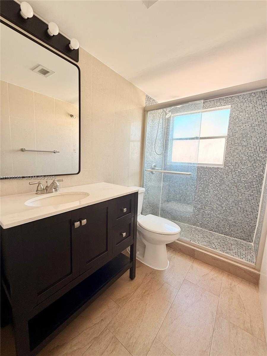 Small Image of 1881 WASHINGTON AVE #8D, Miami Beach Number 6
