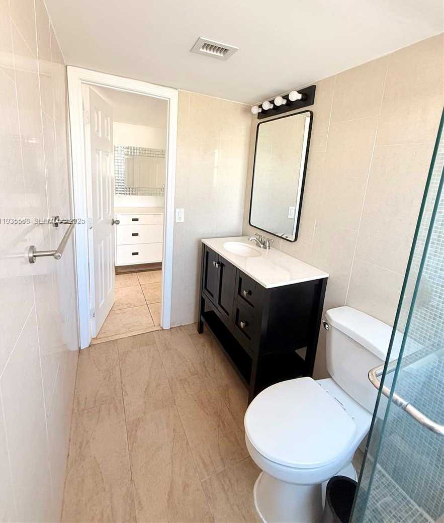 Small Image of 1881 WASHINGTON AVE #8D, Miami Beach Number 7