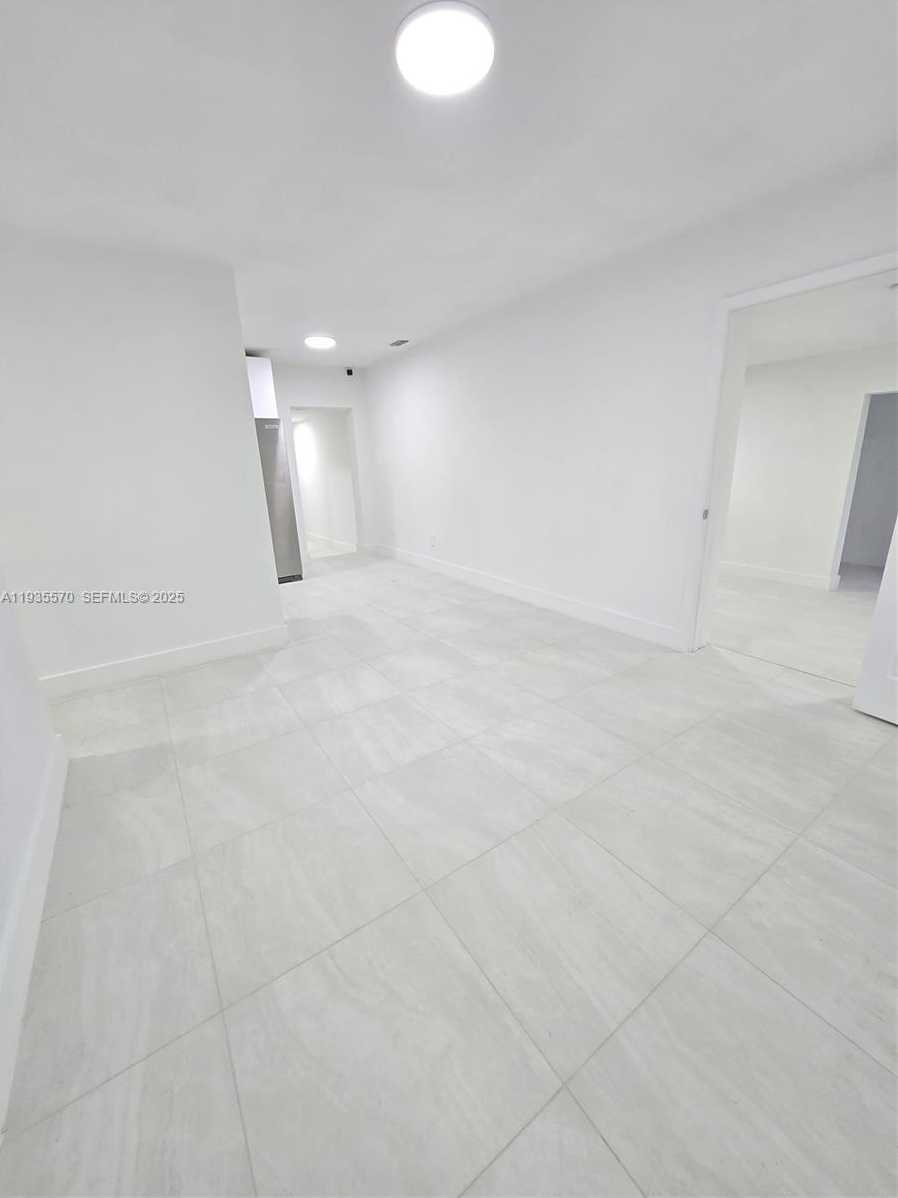 Small Image of 10730 SOUTH WEST 149TH TER, Miami Number 7