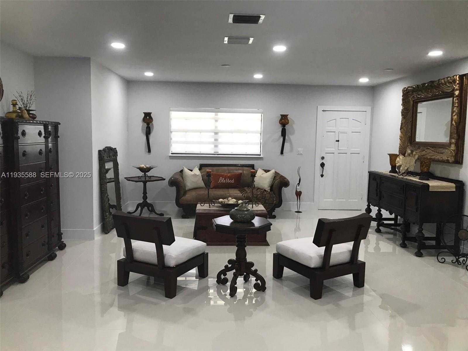 Small Image of 3880 NORTH WEST 179TH ST, Miami Gardens Number 10