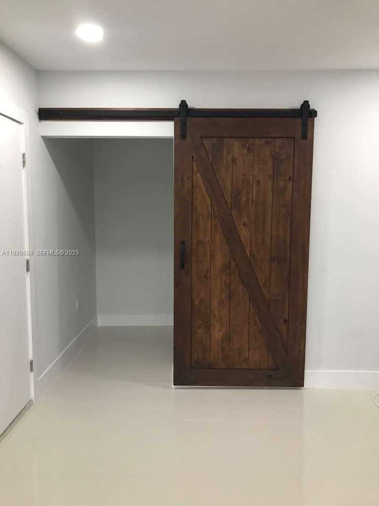 Small Image of 3880 NORTH WEST 179TH ST, Miami Gardens Number 16