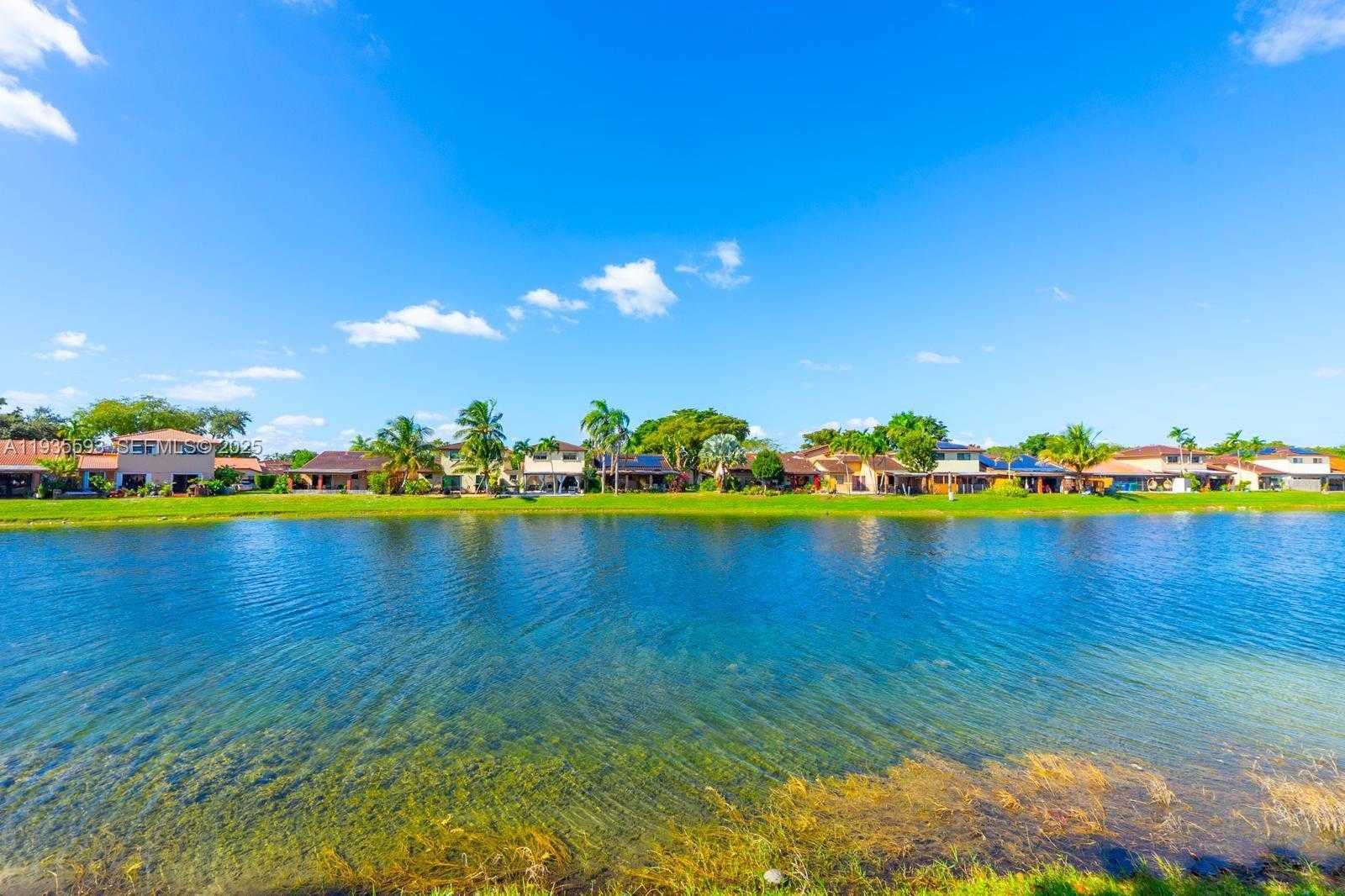 Small Image of 17302 NORTH WEST 63RD PL, Hialeah Number 22