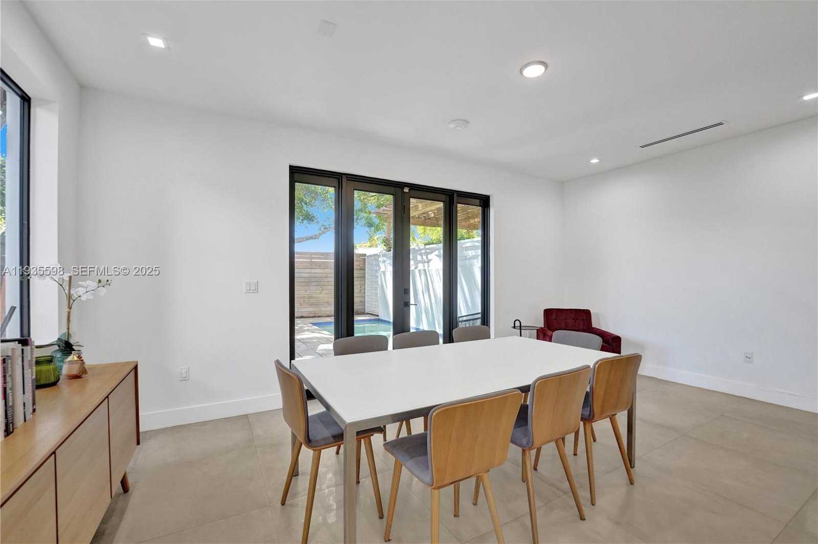 Small Image of 3465 SOUTH WEST 3RD AVE, Miami Number 13