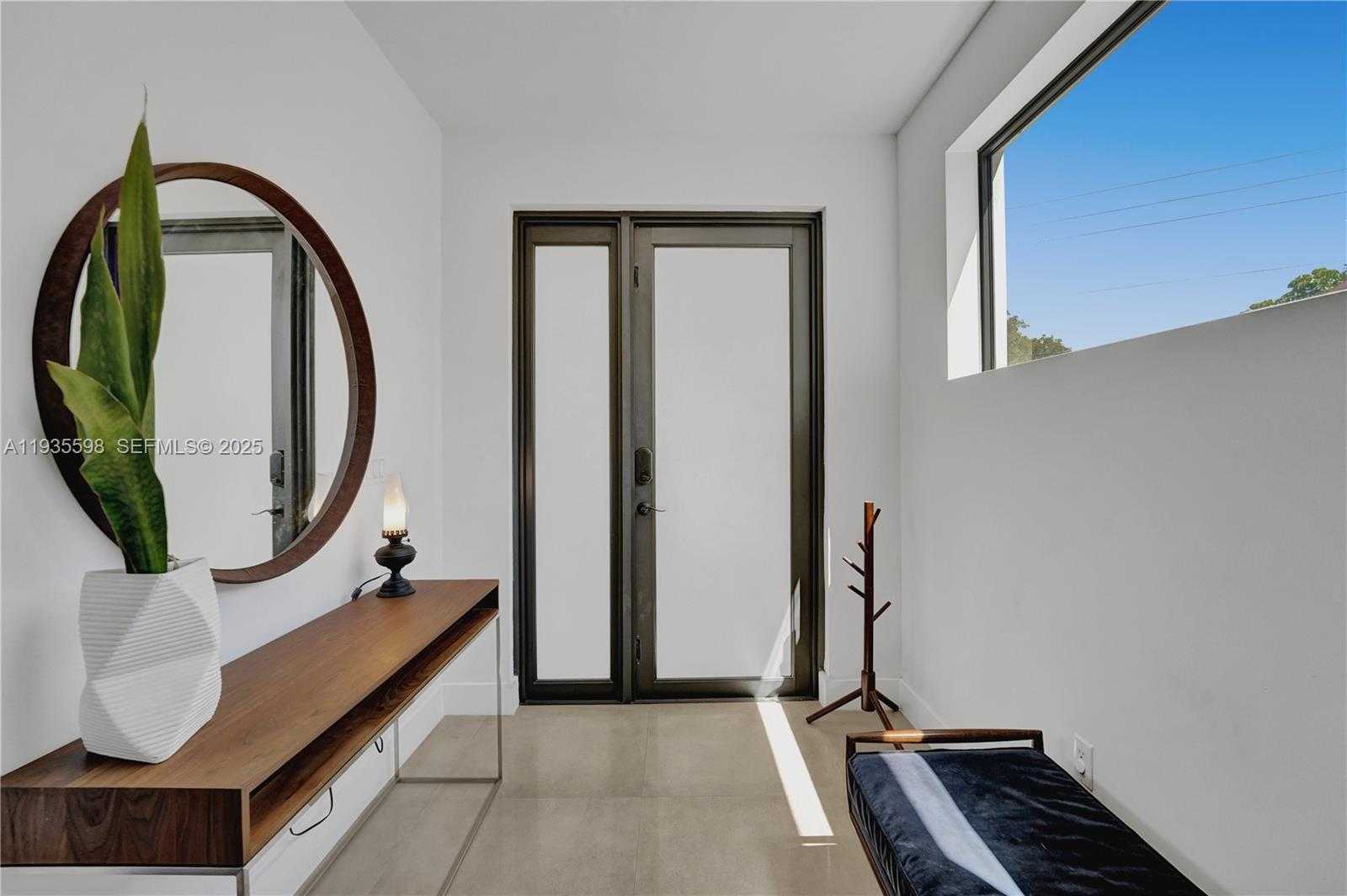 Small Image of 3465 SOUTH WEST 3RD AVE, Miami Number 2