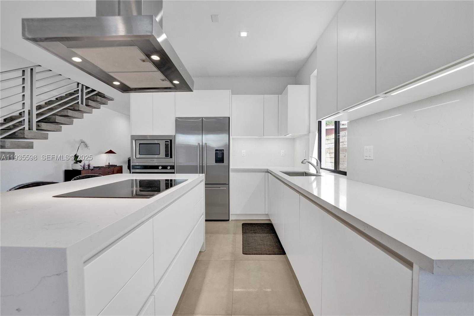 Small Image of 3465 SOUTH WEST 3RD AVE, Miami Number 20