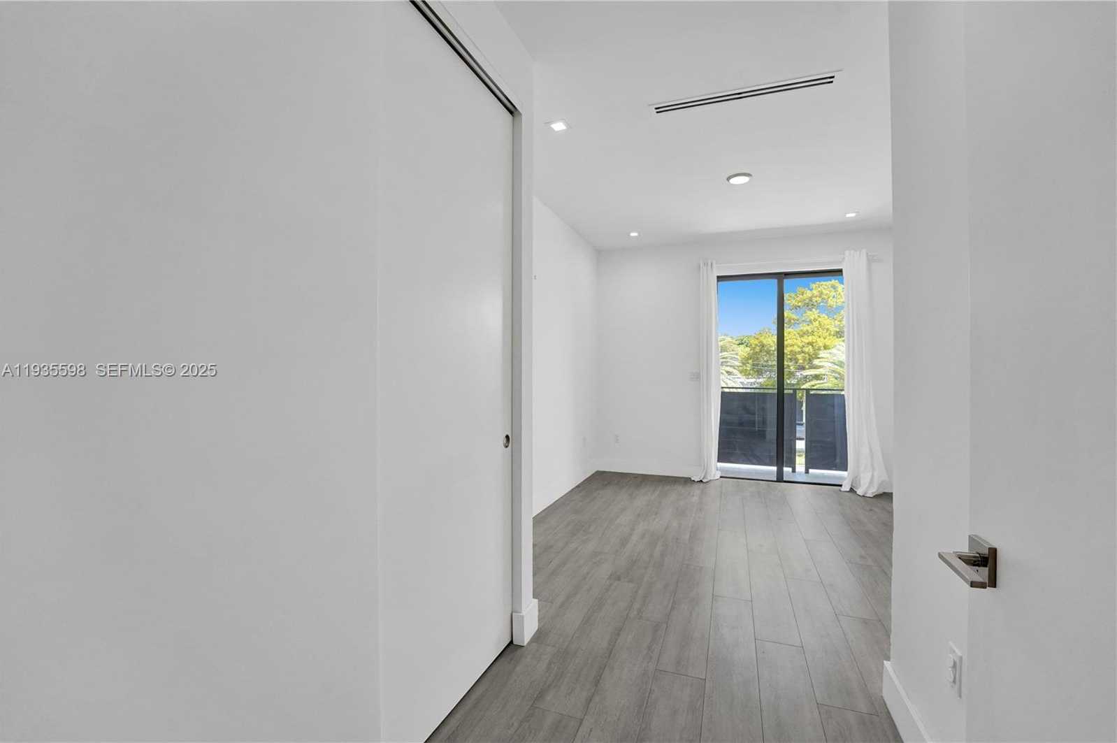 Small Image of 3465 SOUTH WEST 3RD AVE, Miami Number 33