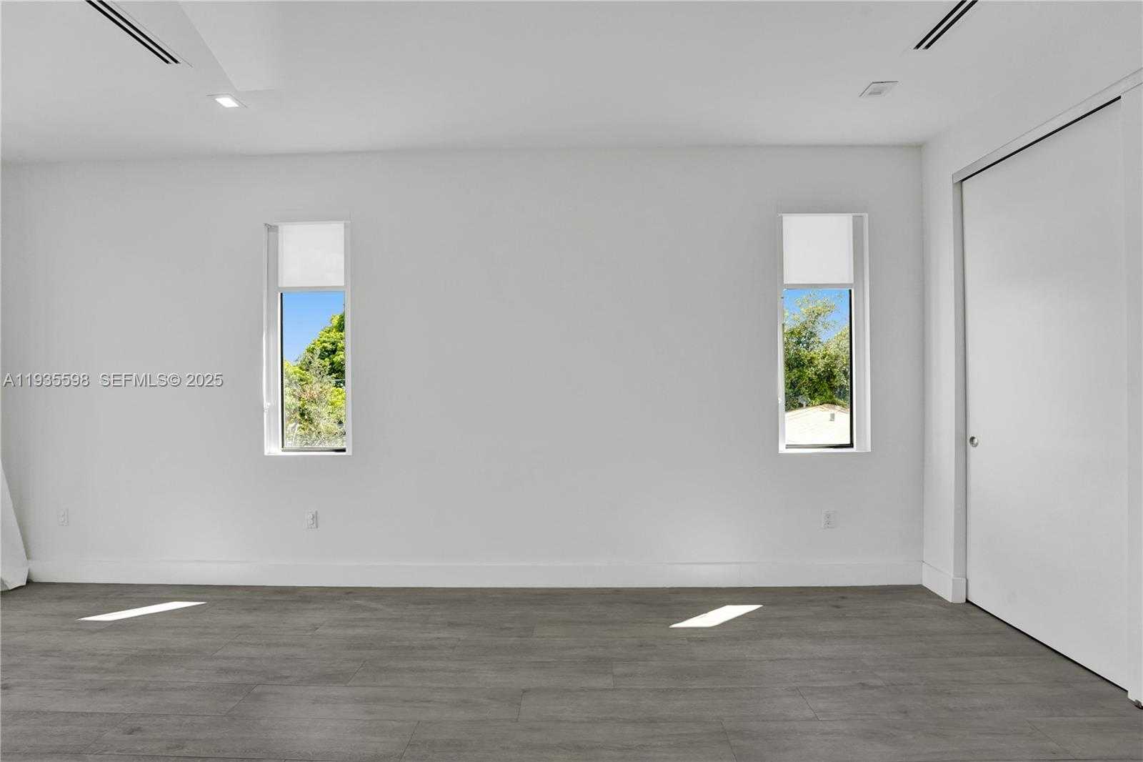 Small Image of 3465 SOUTH WEST 3RD AVE, Miami Number 40