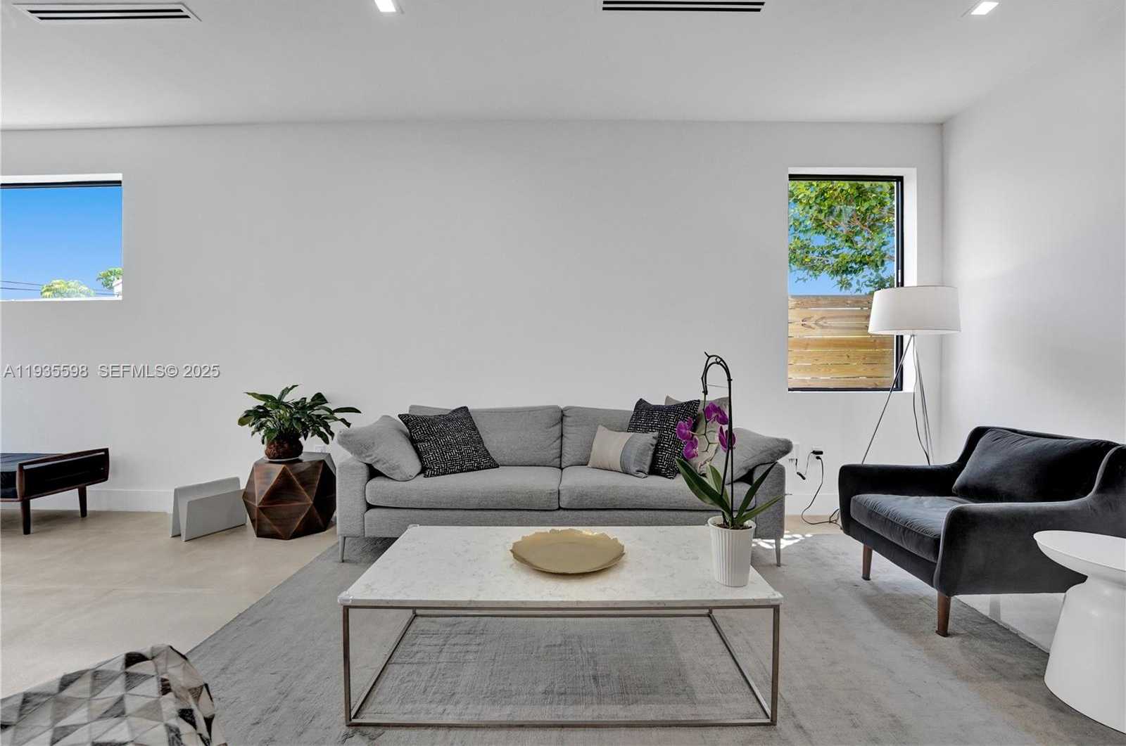 Small Image of 3465 SOUTH WEST 3RD AVE, Miami Number 5