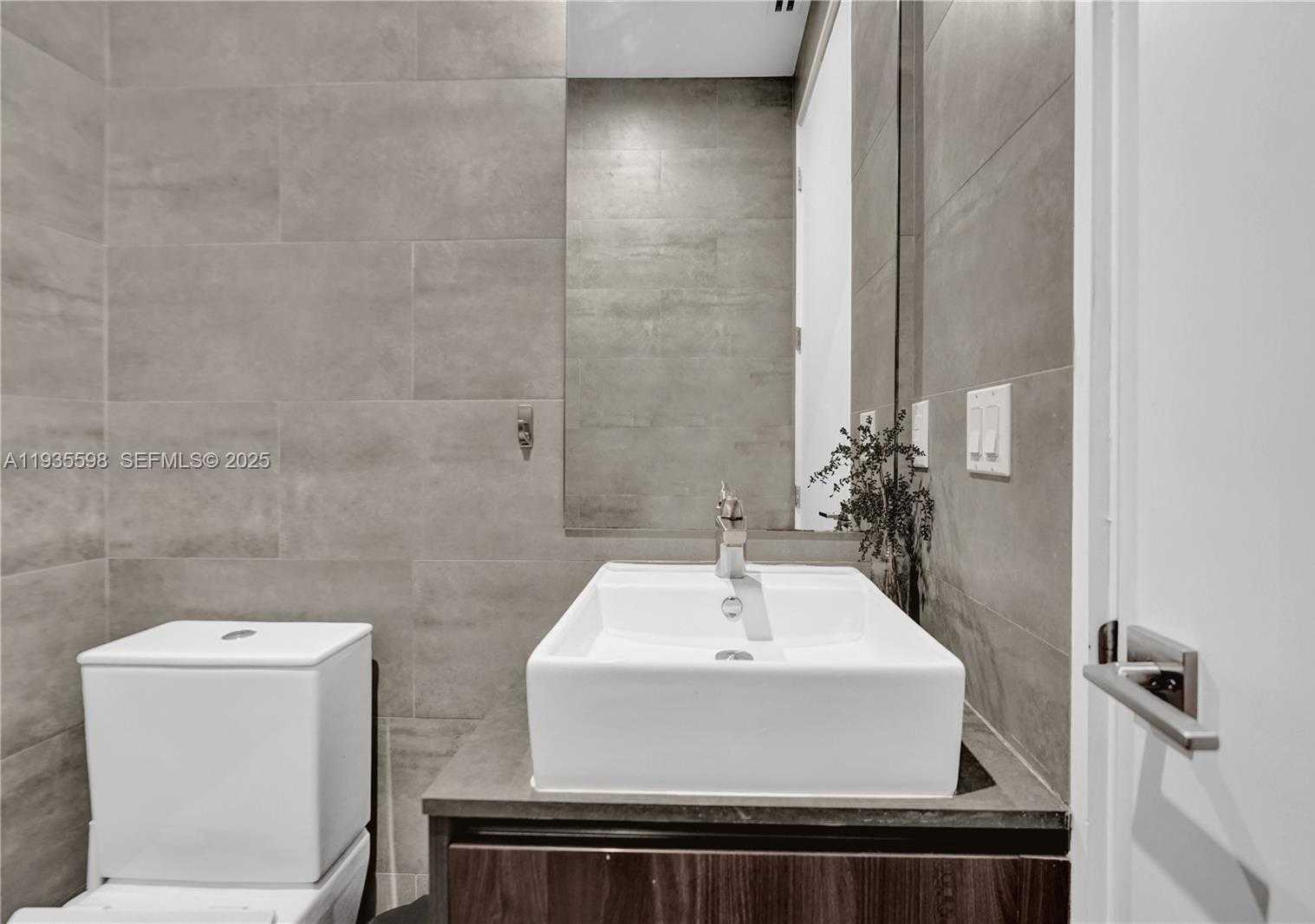 Small Image of 3465 SOUTH WEST 3RD AVE, Miami Number 9