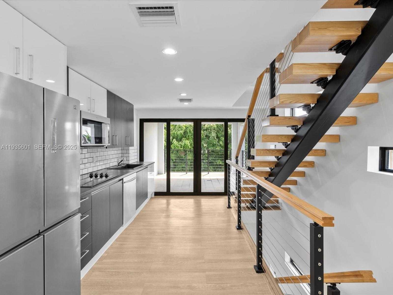 Small Image of 1134 71ST ST #3, Miami Beach Number 14