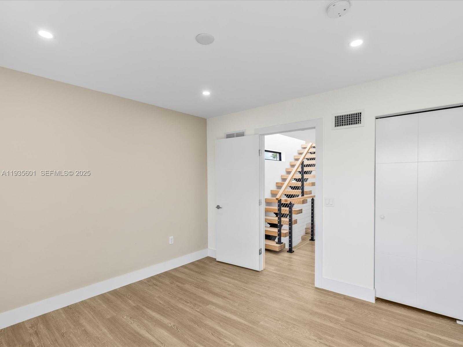 Small Image of 1134 71ST ST #3, Miami Beach Number 27