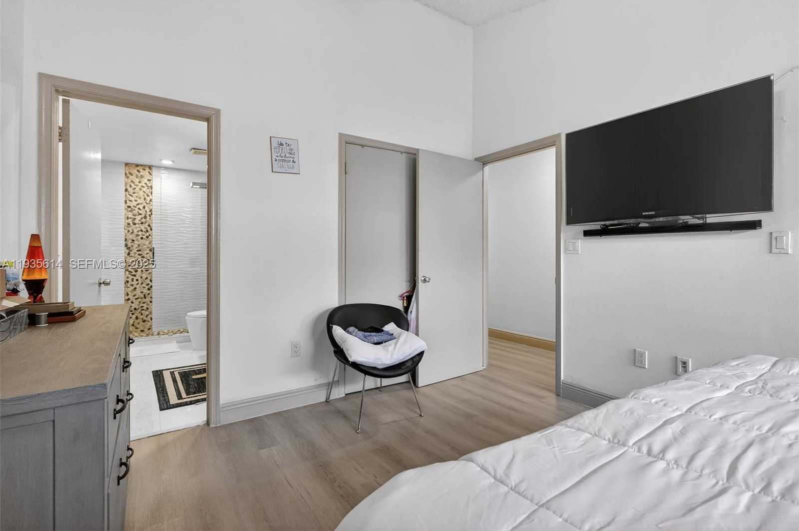 Small Image of 5571 NORTH WEST 188TH ST, Miami Gardens Number 19