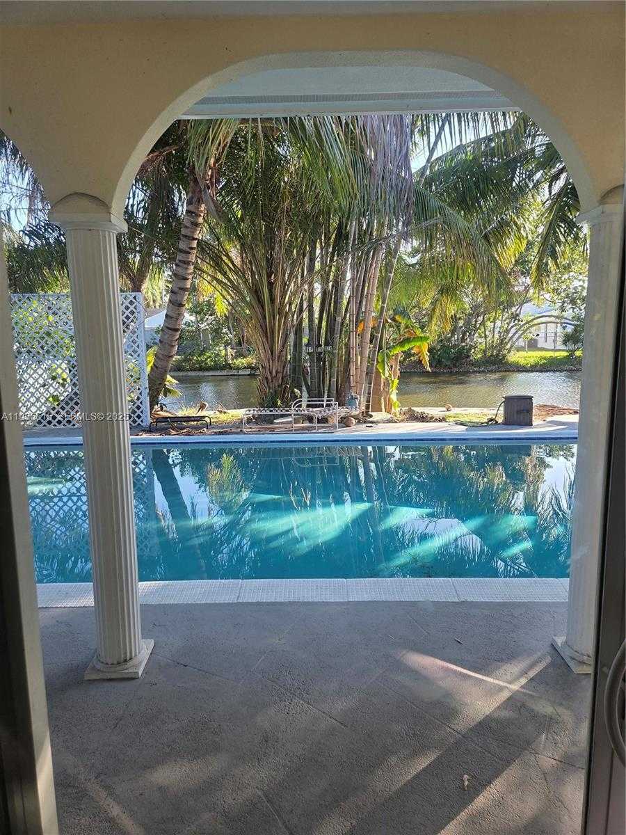 Small Image of 301 SOUTH WEST 5TH ST, Hallandale Beach Number 11