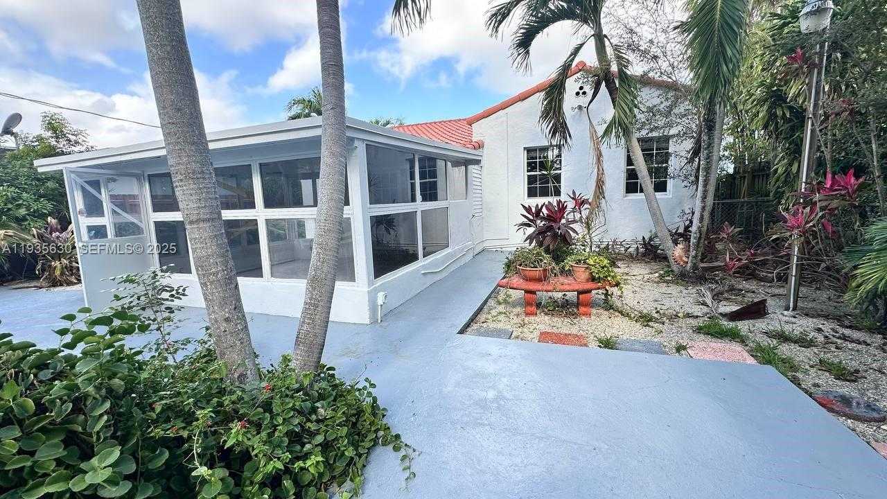 Small Image of 1824 SOUTH WEST 24TH ST, Miami Number 24