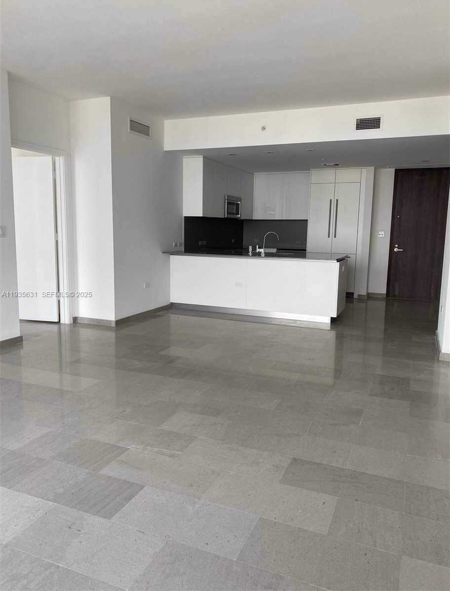 Small Image of 68 SOUTH EAST 6TH ST #2904, Miami Number 8