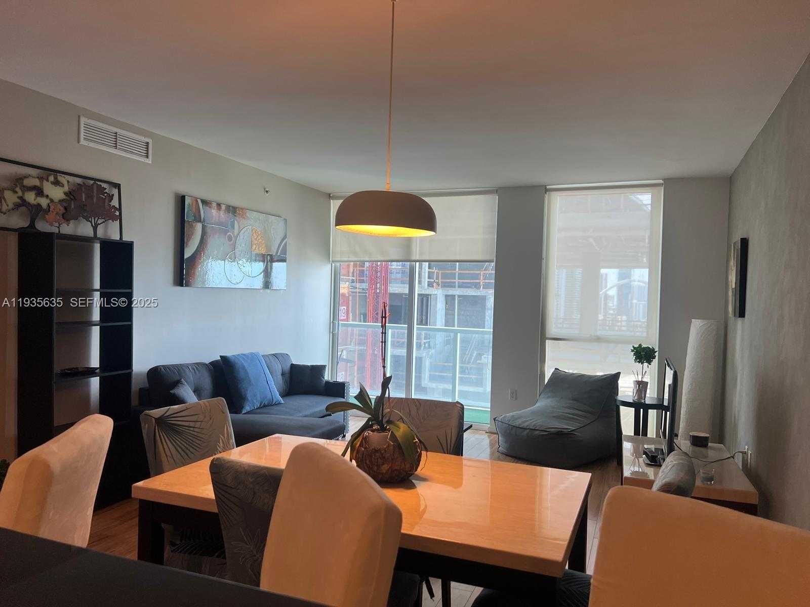 Small Image of 244 BISCAYNE BLVD #1904, Miami Number 10