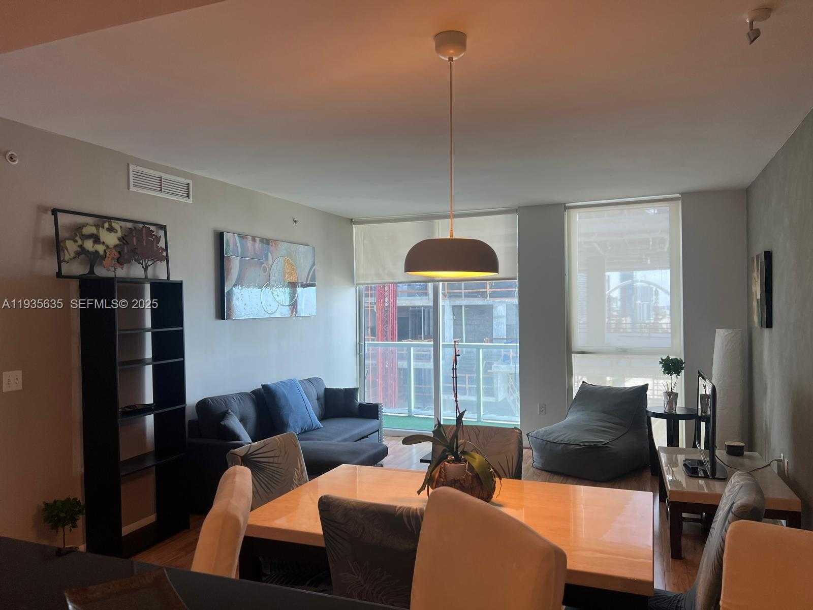 Small Image of 244 BISCAYNE BLVD #1904, Miami Number 20