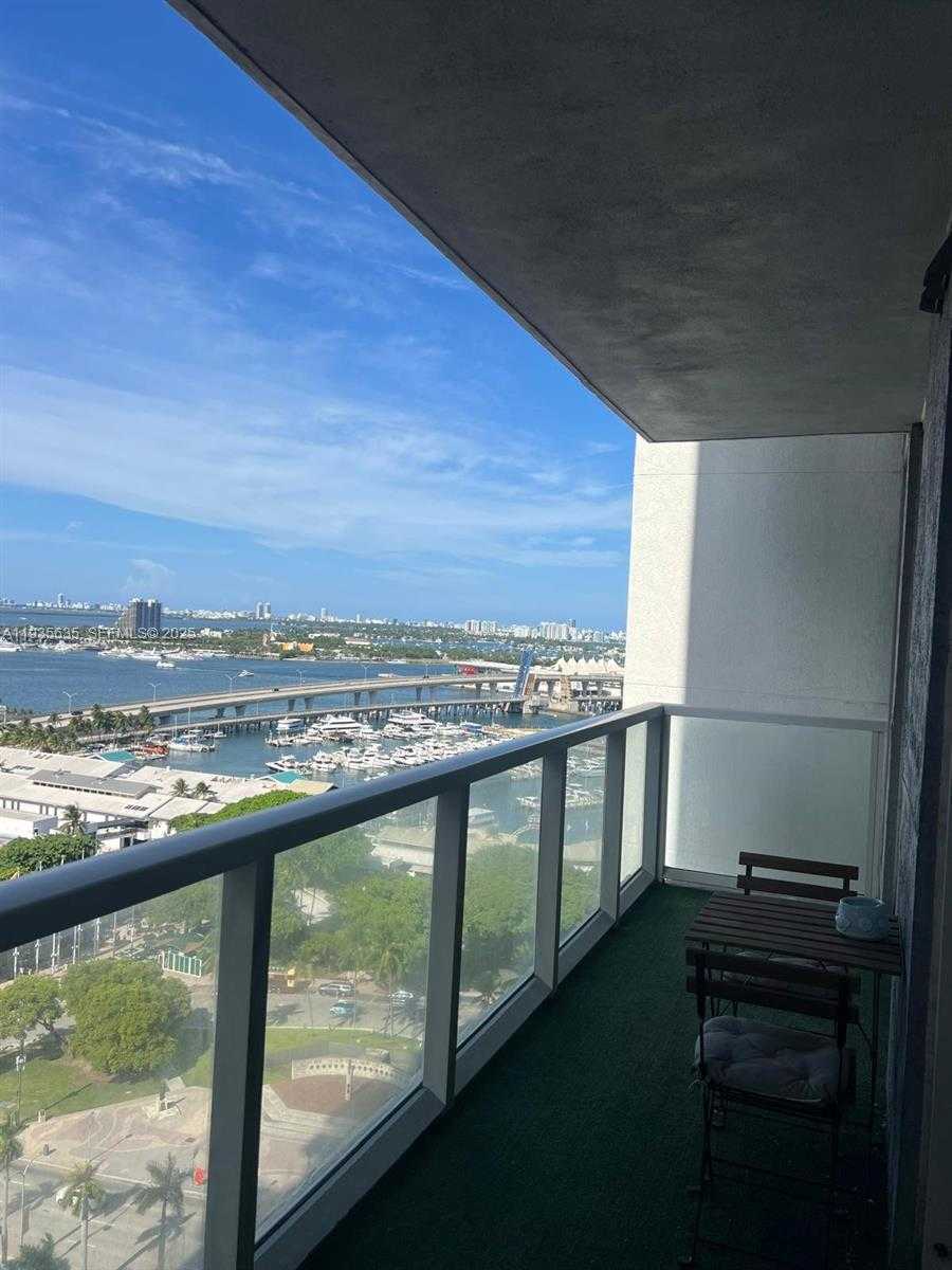 Small Image of 244 BISCAYNE BLVD #1904, Miami Number 47