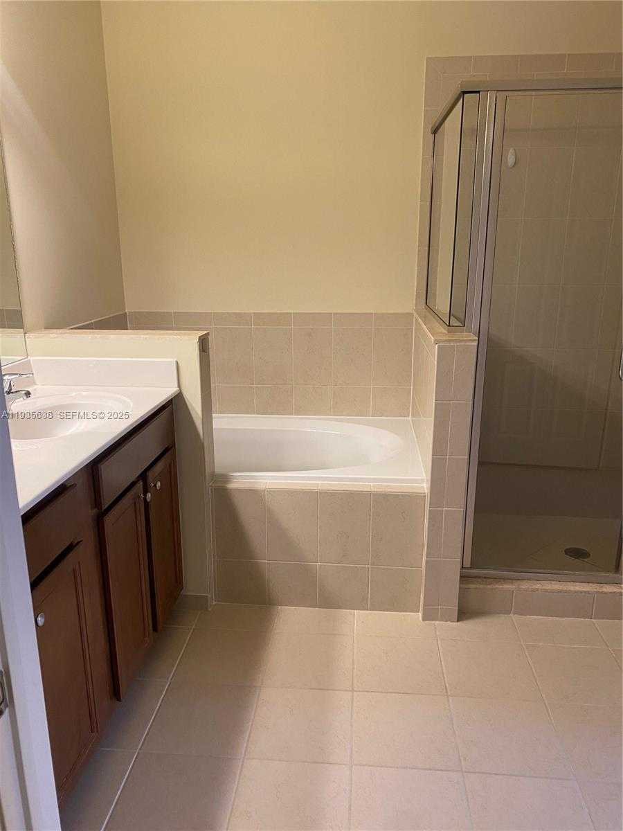 Small Image of 9614 WATERVIEW WAY #9614, Parkland Number 11