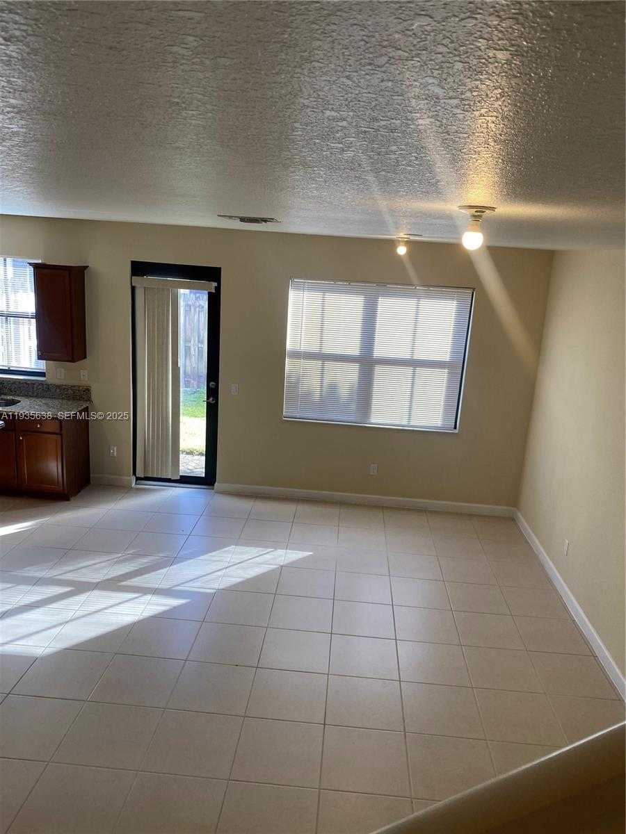 Small Image of 9614 WATERVIEW WAY #9614, Parkland Number 6