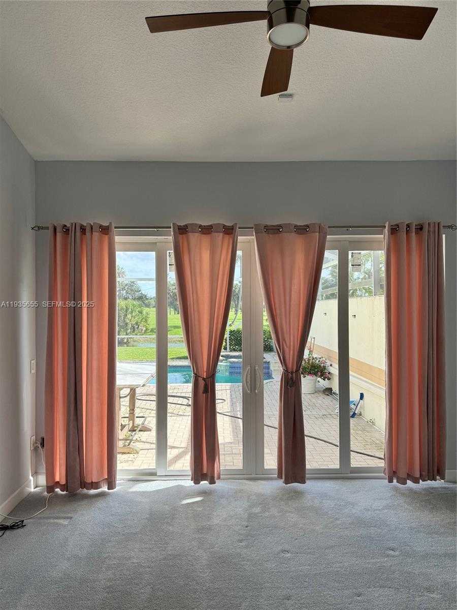 Small Image of 652 WEST PALM AIRE DR #652, Pompano Beach Number 18