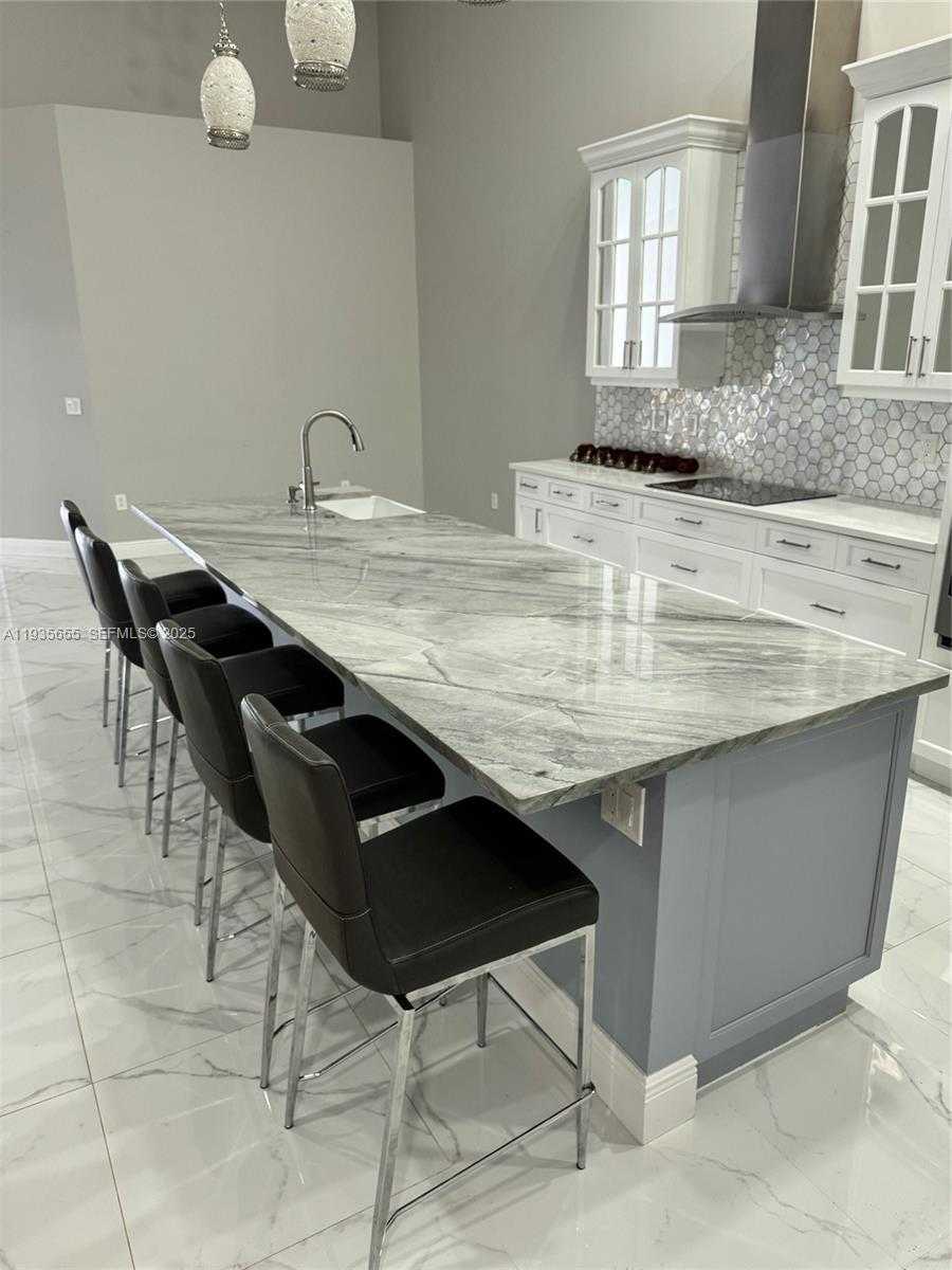 Small Image of 652 WEST PALM AIRE DR #652, Pompano Beach Number 5