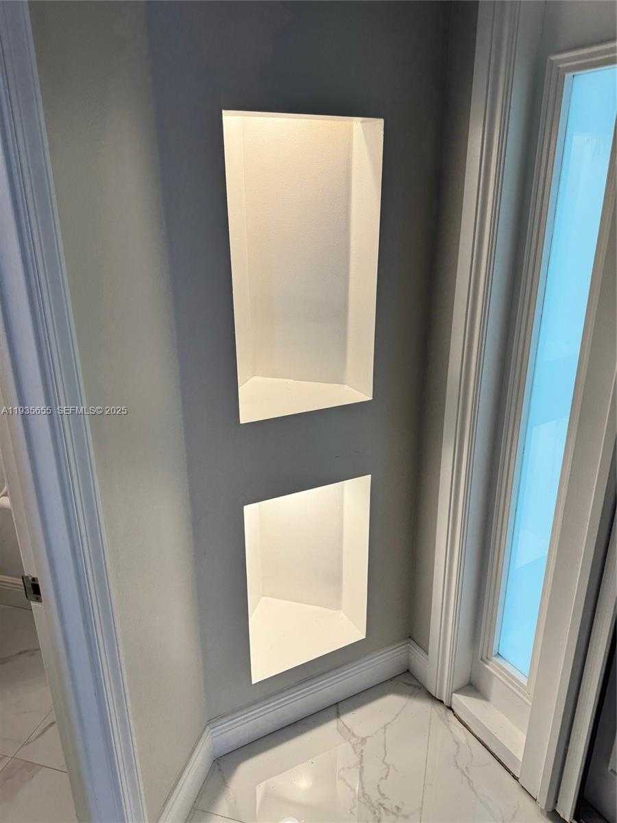 Small Image of 652 WEST PALM AIRE DR #652, Pompano Beach Number 8