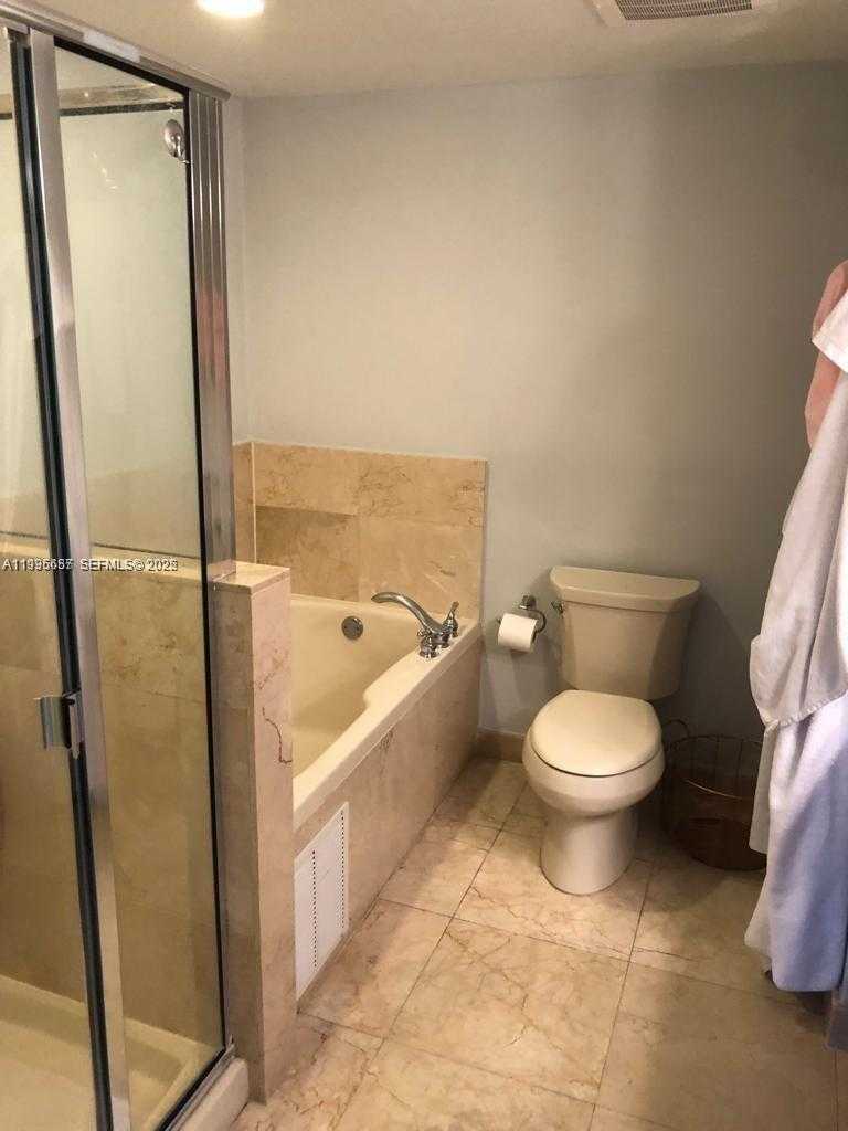 Small Image of 101 SIDONIA AVE #301, Coral Gables Number 11